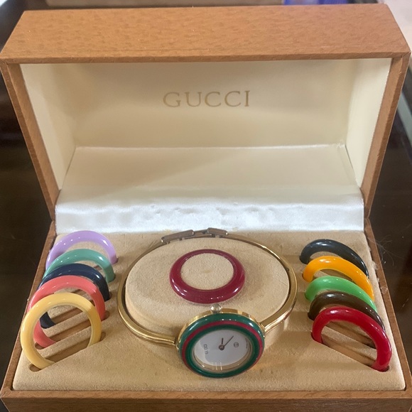 Gucci Accessories - 🌸FINAL PRICE🌸Vintage Gucci watch with 12 color bands